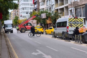 İnşaat çalışması trafiği kilitledi