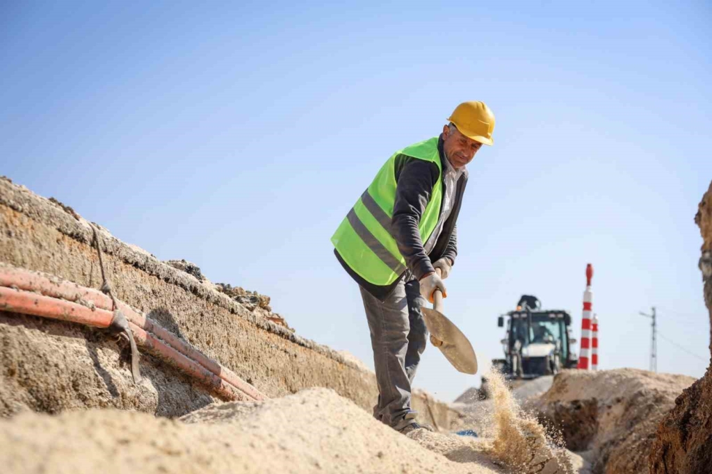 Başkan Ünlüce, ESKİ’nin altyapı çalışmalarını yerinde inceledi