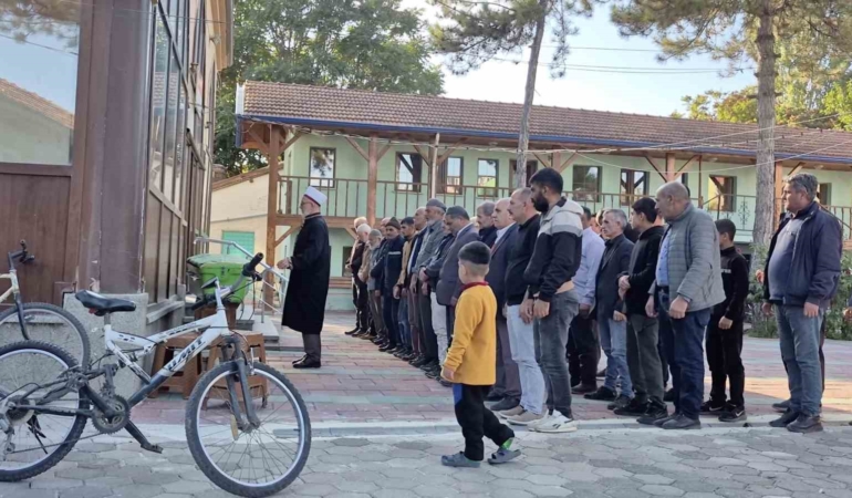 Eskişehir’de yeğeninin vurduğu amca toprağa verildi