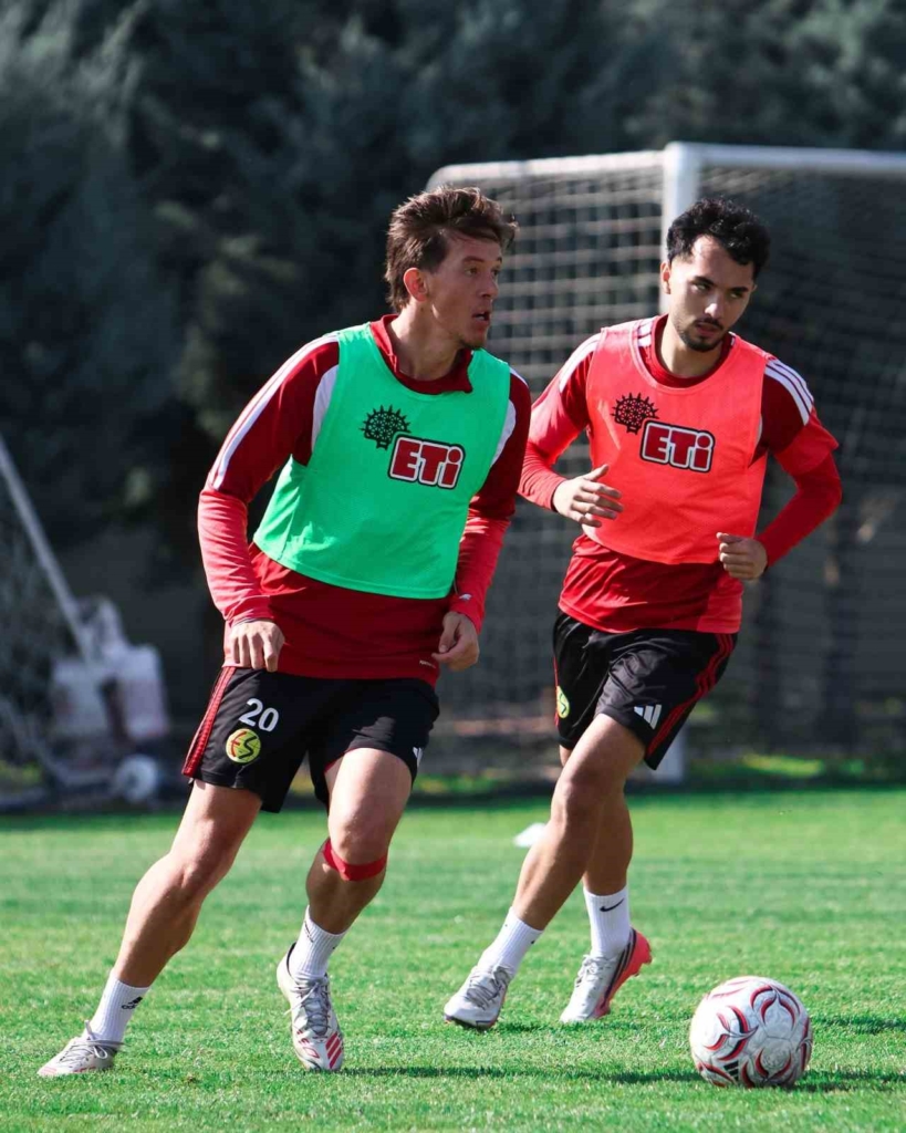 Eskişehirspor, Ziraat Türkiye Kupası 3. Eleme Turu maçı hazırlıklarına başladı