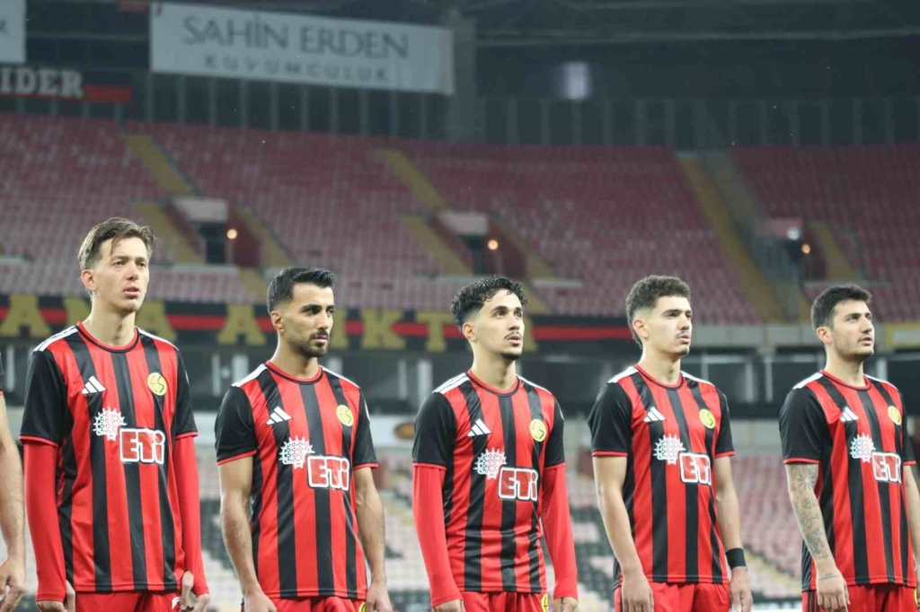 Eskişehirspor’un maçında tribünler sessiz kaldı