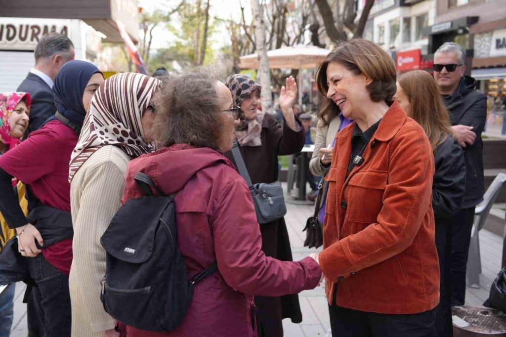 Başkan Ayşe Ünlüce Türkiye’nin ilk 5’inde