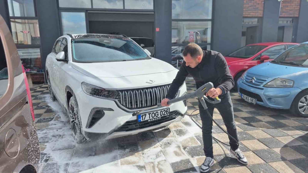 Elektrikli araçlara yoğun talep gösteriliyor