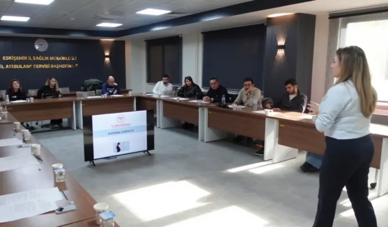 Eskişehir’de sağlık personeline “Obstetrik Aciller Eğitimi” verildi