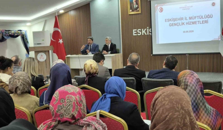 Eskişehir’de gençlik hizmetleri için kurumlar buluştu