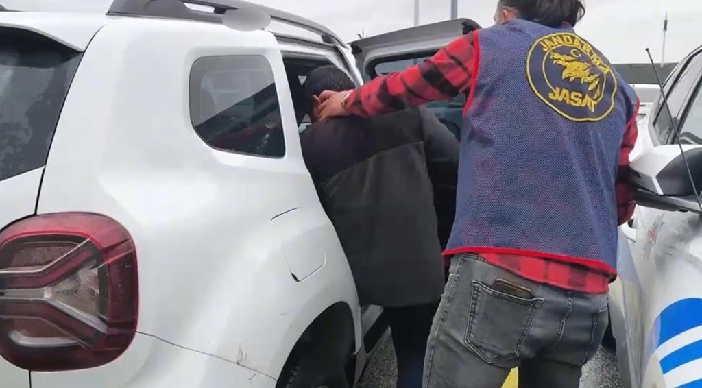 Oğlunu öldürdükten sonra eski eşinin yanına gidip ağlayarak yara merhemi istemiş