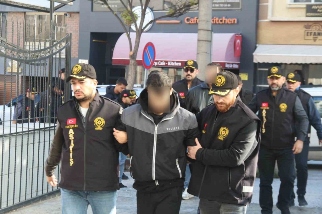 Silahlı kavga cinayetle bitti: 7 şüpheli adliyede