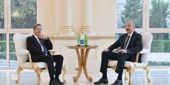 Azerbaycan Cumhurbaşkanı Aliyev, İsrail Cumhurbaşkanı Herzog ile bir araya geldi