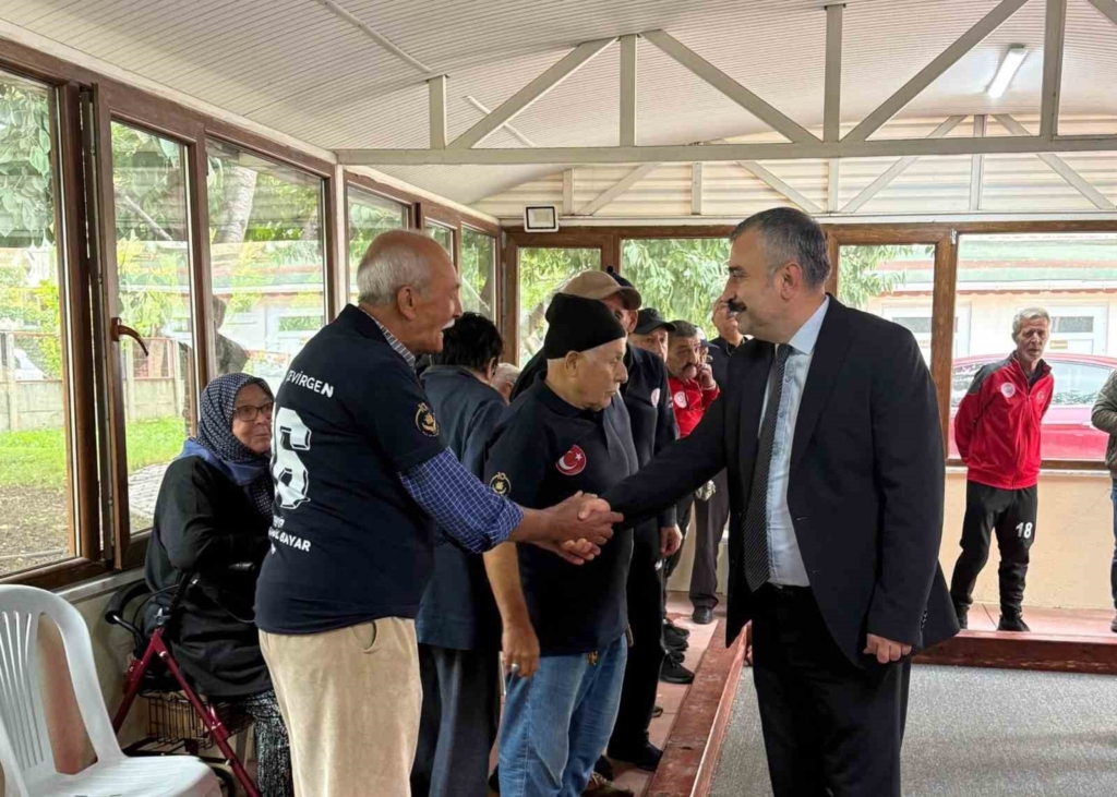 Eskişehir’de huzurevi sakinleri Bocce Dostluk Maçı etkinliğinde bir araya geldi