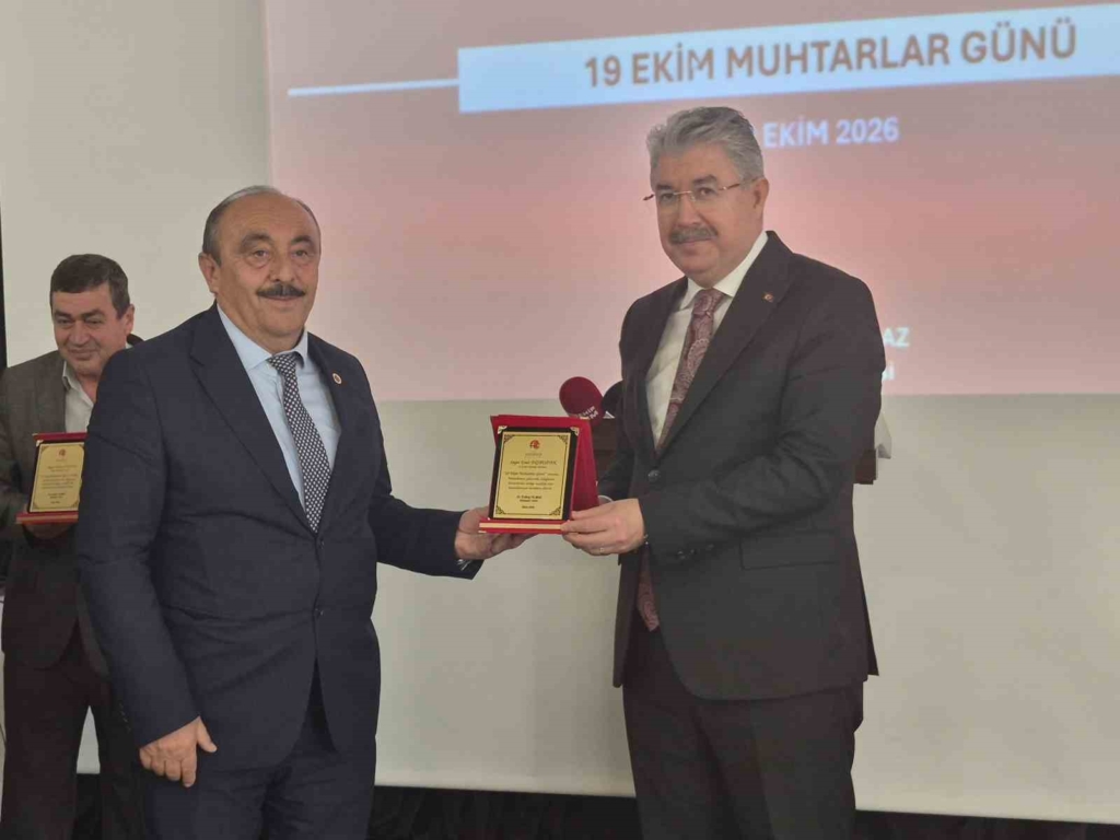 Eskişehir Valisi Dr. Yılmaz, muhtarlara ’Yürekten istirhamımdır’ diye seslendi