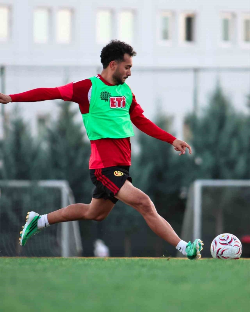 Eskişehirspor, Bursa Yıldırım SK maçına hazırlanıyor
