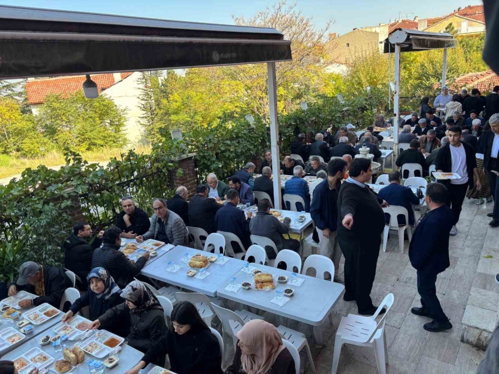 Eskişehir Türk Ocağı anlamlı bir vefa günü gerçekleştirdi