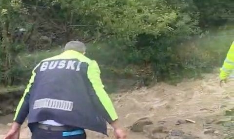 Mudanya’da taşkın riskine karşı Karanlık Dere’de çalışma