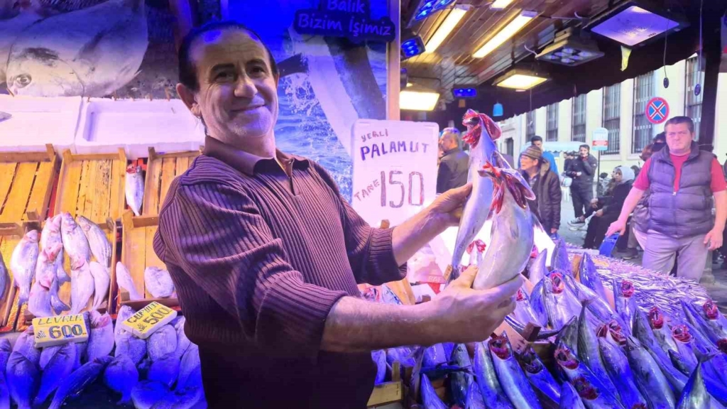 Eskişehirli balıkçıdan dondurucu uyarısı: "Balık bolluğu sürerken stok yapın"