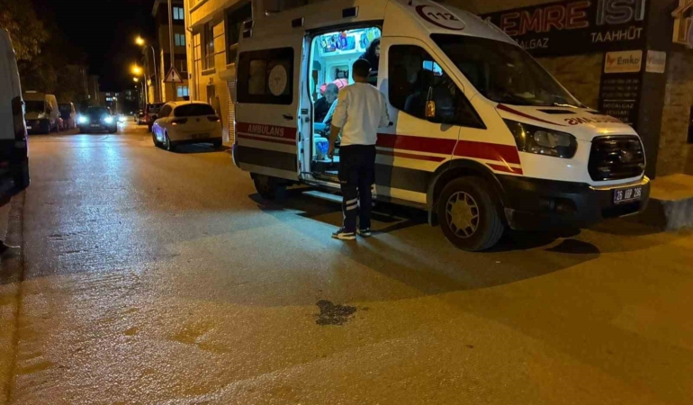 Eskişehir’de otomobile çarpan motosiklet sürücüsü yaralandı