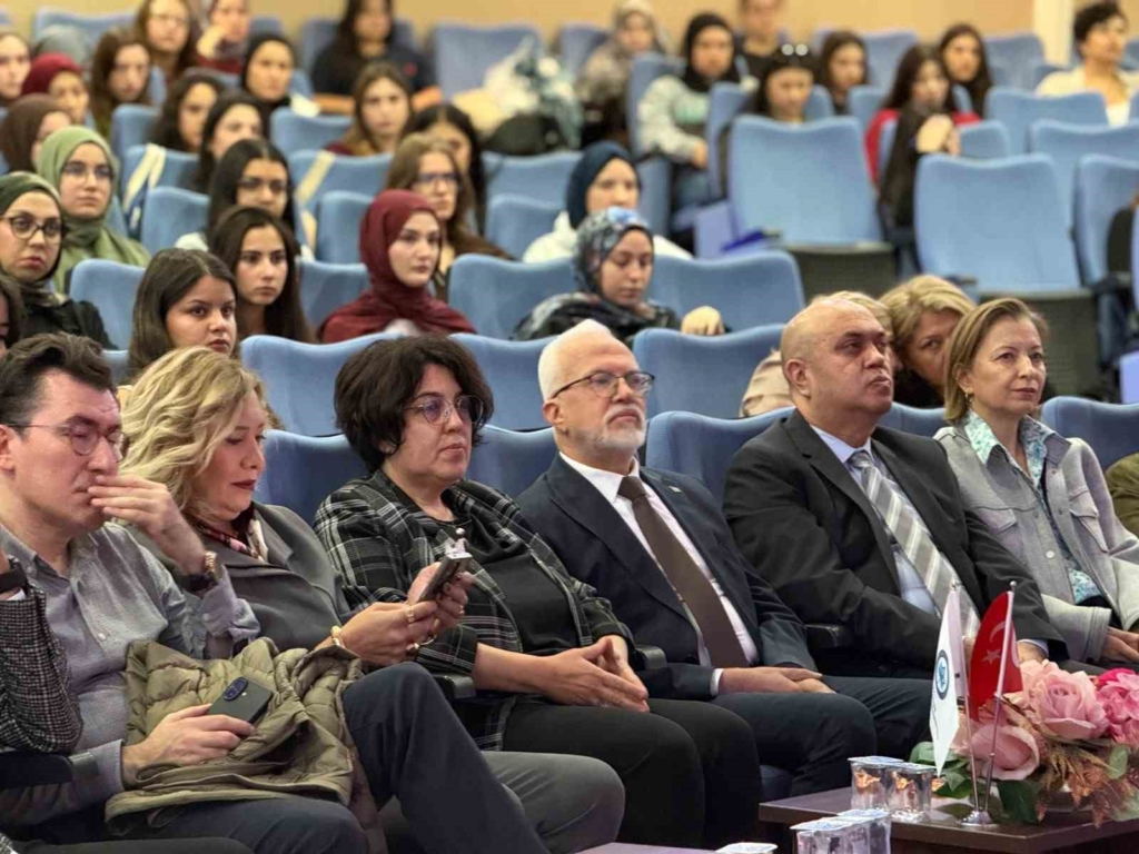 Eskişehir’de "Normal Doğum ve Emzirme Haftası" etkinliği düzenlendi
