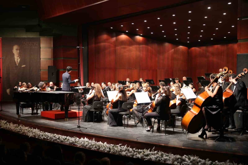 Gürer Aykal Orkestra Şefliği Yarışması ikincisi Guo, yeniden Eskişehir’de