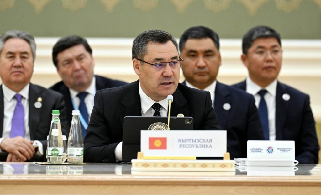 Kırgızistan Cumhurbaşkanı Caparov: "Orta Asya ve Azerbaycan ortak elektronik ticaret platformunun oluşturulmasını öneriyoruz"