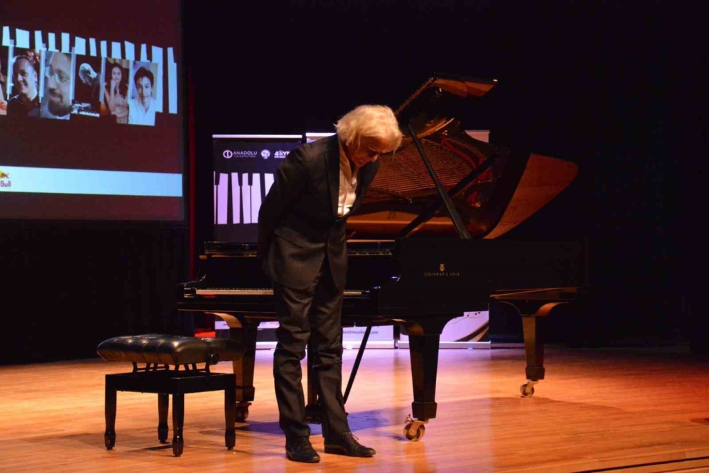 6. Uluslararası Piyano Günleri’nde Sebastiano Brusco’dan ’Liebestraum’ resitali
