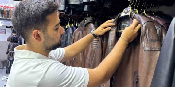 Sonbaharla birlikte deri mont sezonu hareketlendi