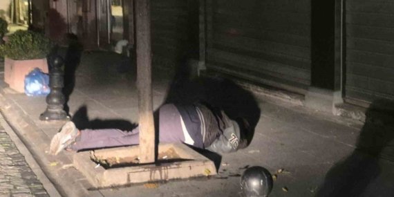 Eskişehir’de sokak ortasında iki kez bayılan şahıs hastaneye kaldırıldı